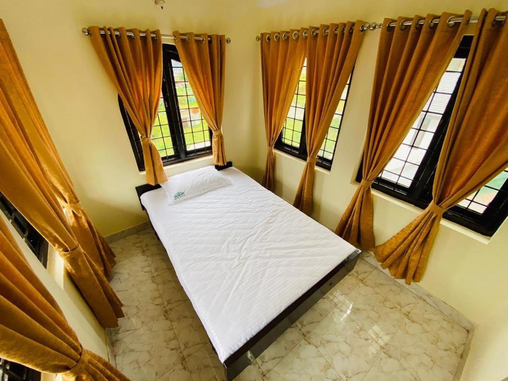 Bob Leisure'S Bed & Breakfast Ooty Exterior foto